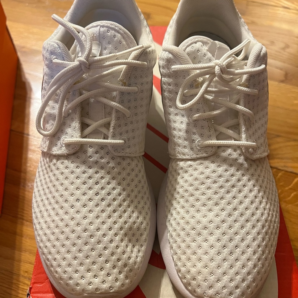 White womans  Athletic Shoes